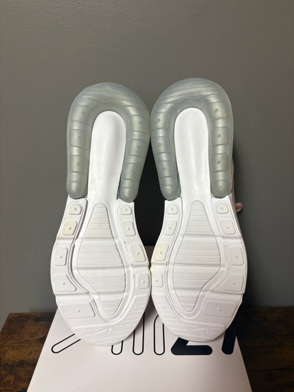 Nike Women’s Air Max 270 Sneakers - Blush Pink & White - Picture 4 of 4